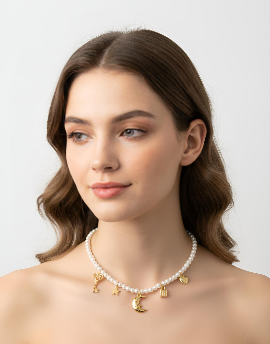 Collar "Celestial Charm"