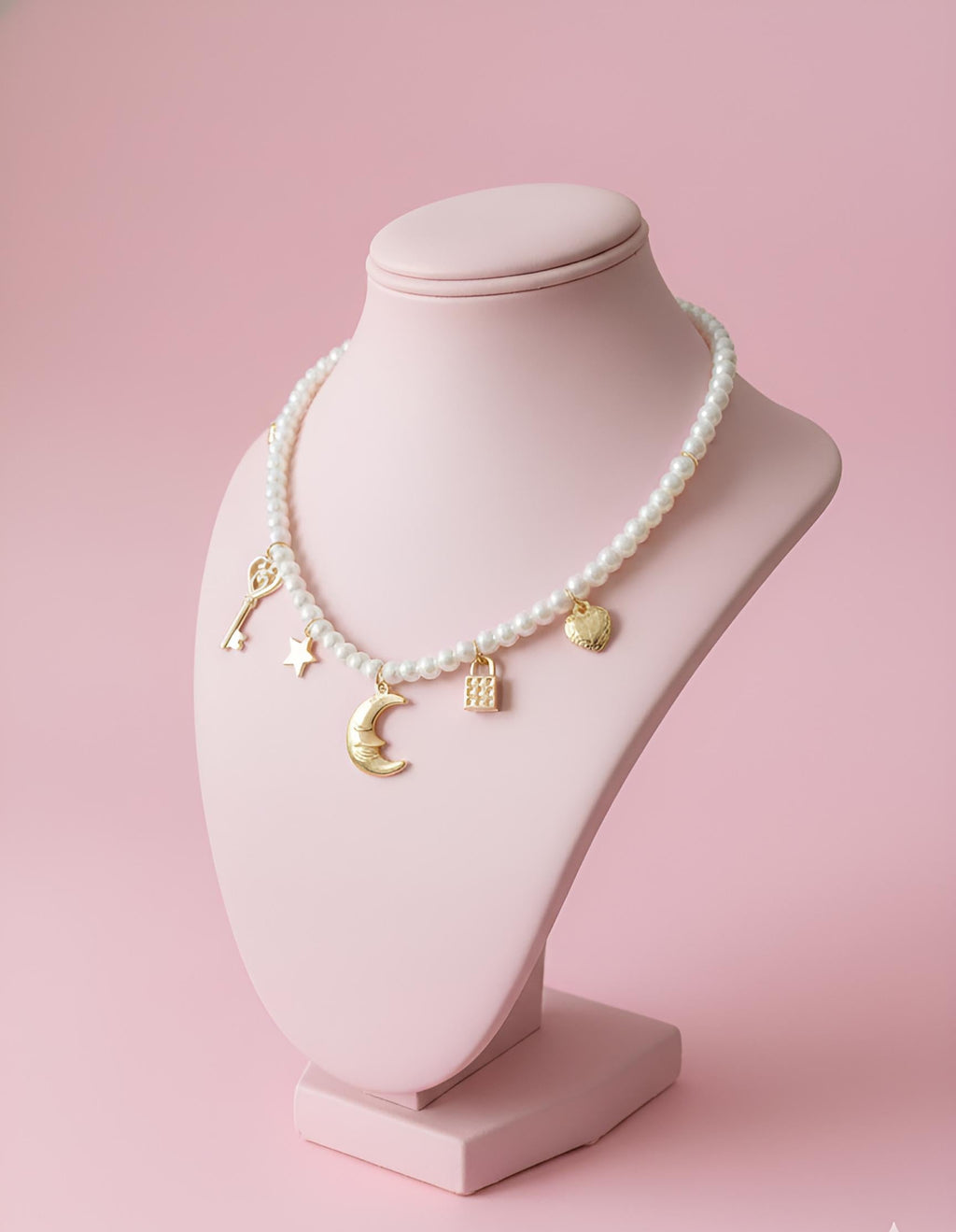 Collar "Celestial Charm"